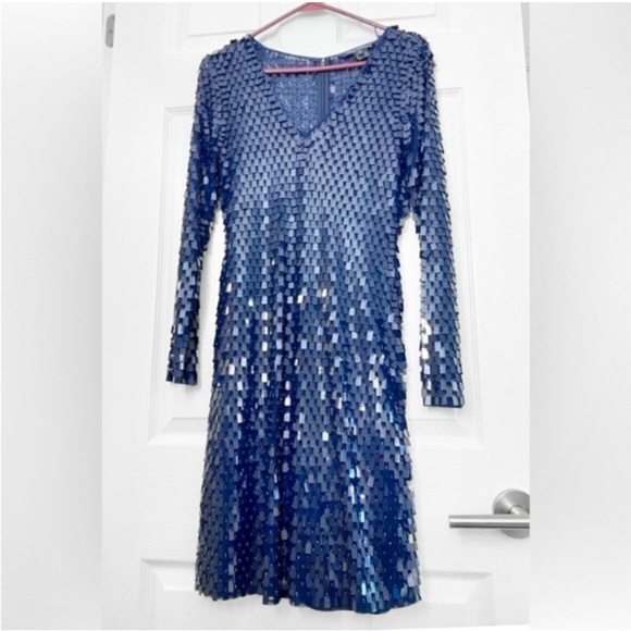 French Connection Dresses & Skirts - NWOT - French Connection Navy Sequin Long Sleeve Dress